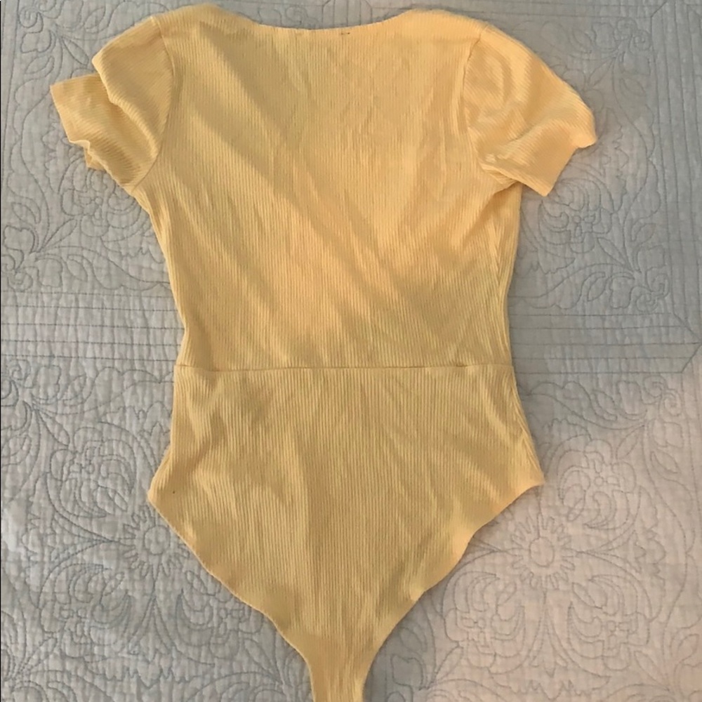 one piece - Picture 2 of 2
